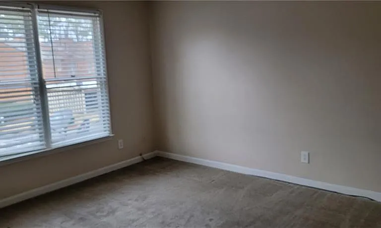 4131 Quincey Ln — Photo 10