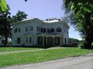 118 South Rd #1, Millbrook, NY 12545