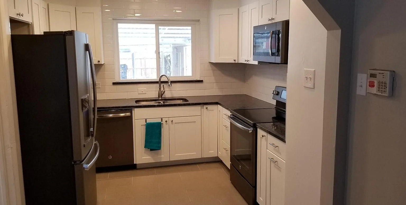 2255 Syracuse St — Photo 2