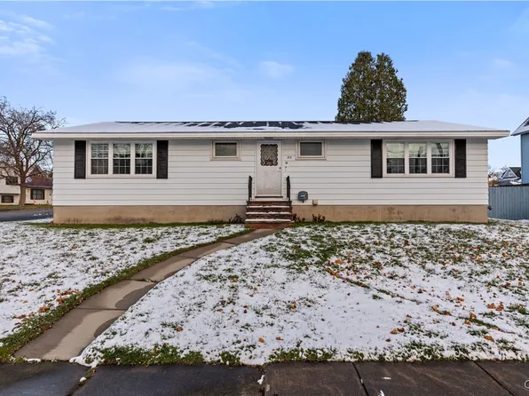 218 East Ave #2, East Syracuse, NY 13057