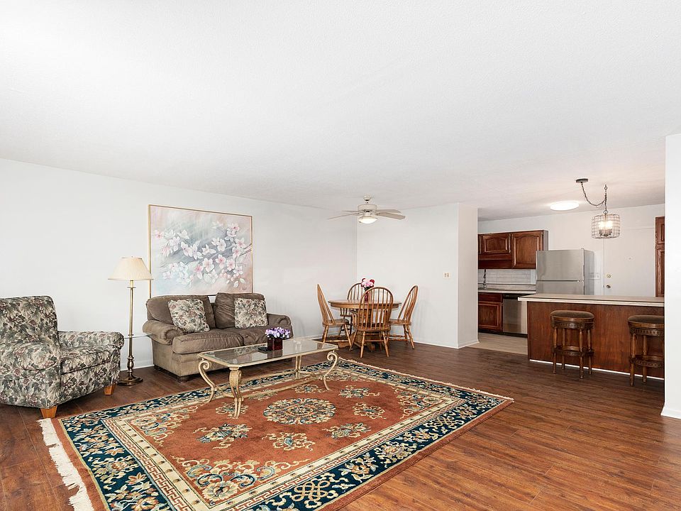 1st image of 2201 S Highland Ave APT 4M