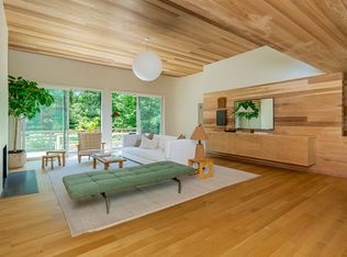 256 Town Ln, Amagansett, NY 11930