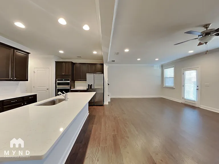 3150 McMurtry St — Photo 3