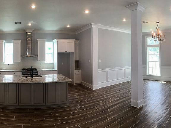 Bright and open floor plan