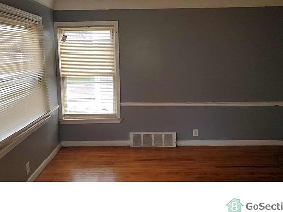 4th image of 20200 Kingsville St