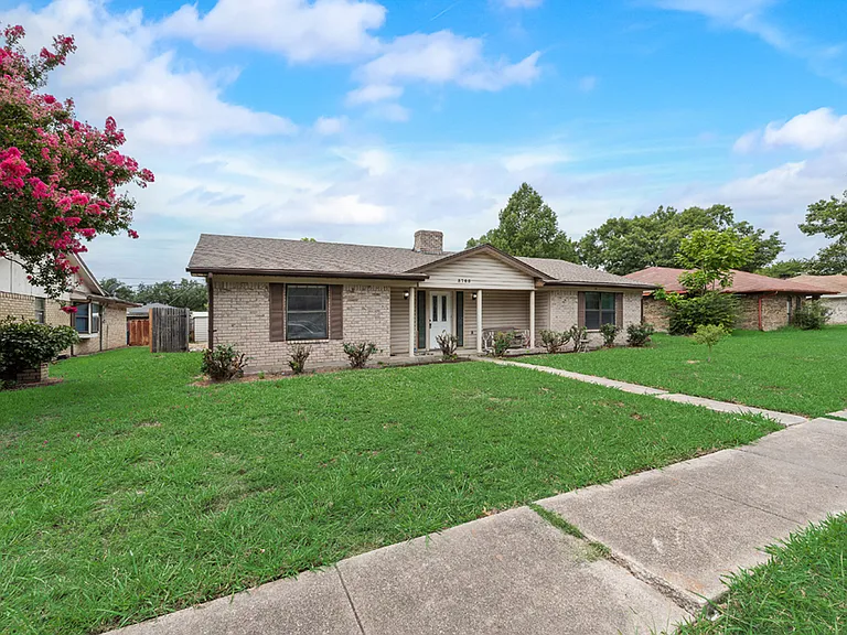 3705 Osage Dr — Photo 1