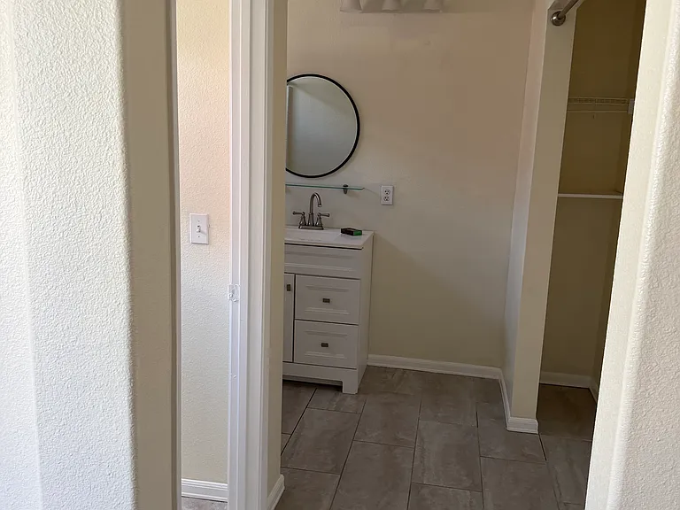 4137 Mandarin Ter — Photo 8