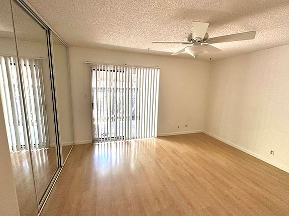 5th image of 5490 Roundtree Dr APT F