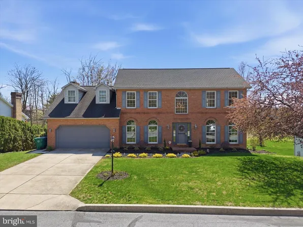 5771 Nesbit Dr, Harrisburg, PA 17112