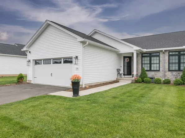 116 Villa Dr #116, Feeding Hills, MA 01030