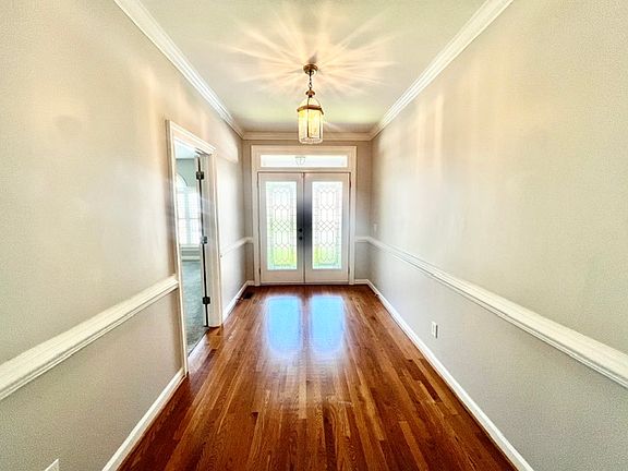 5th image of 606 Trillium Ct