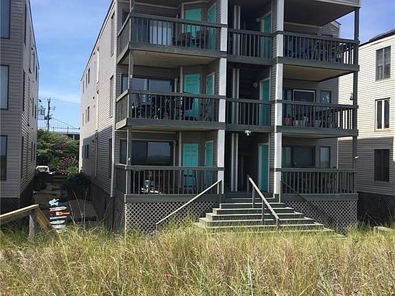 2nd image of 1904 E Ocean View Ave APT D