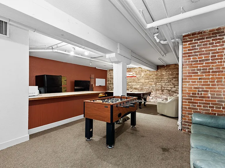 2560 Blake St #101 — Photo 32