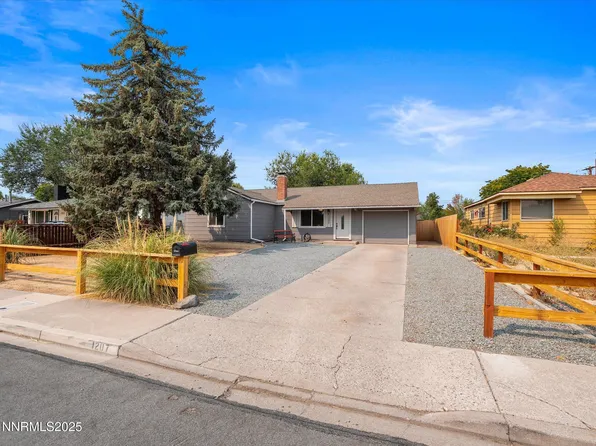 1207 Stanford Way, Sparks, NV 89431