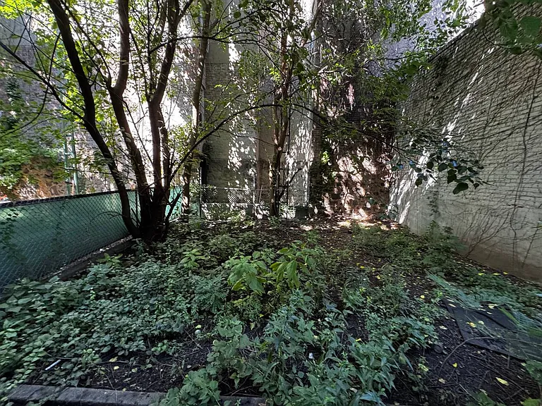 613 Woodward Ave #1A — Photo 20