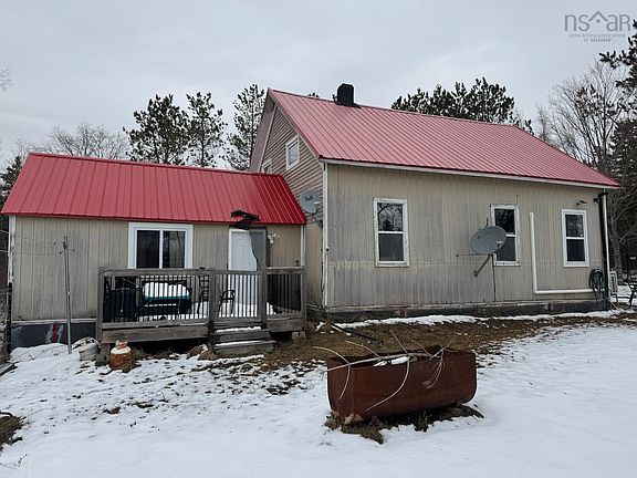 2nd image of 107 Upper Pembroke Rd