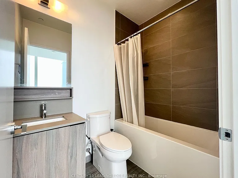 950 Portage Pkwy #302 — Photo 15