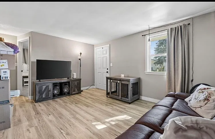 2 bed, 700 sqft, $1,500 — Photo 3