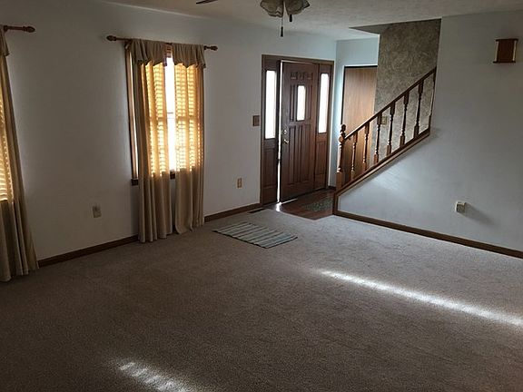 2nd image of 130 Clayburne Blvd