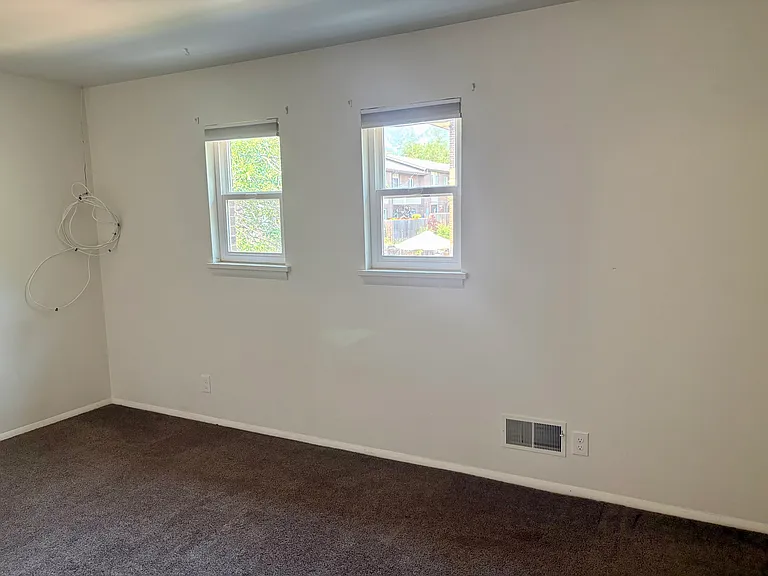 1405 Bradley Dr — Photo 8