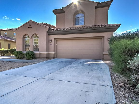 3rd image of 2049 W Gloria Ln