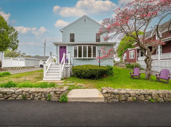 8 Blake Ct, Gloucester, MA 01930