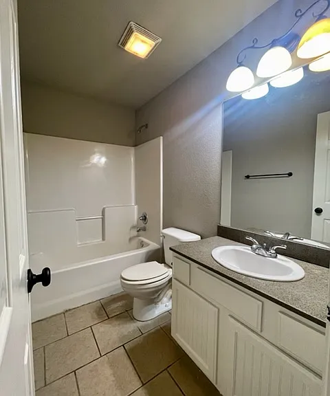 2103 Azlin Pl #A — Photo 12