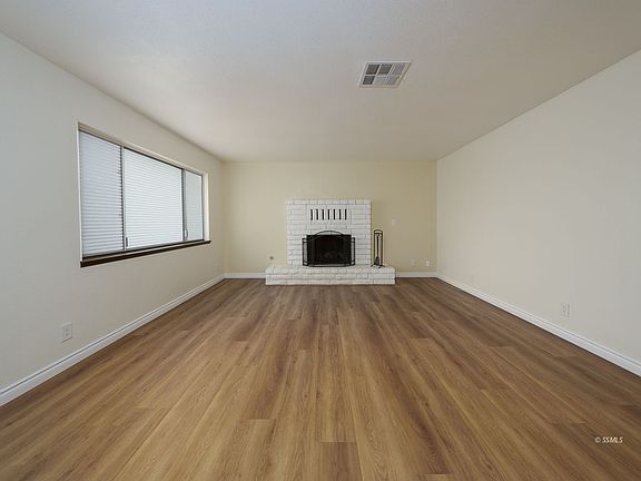 4th image of 428 S Lincoln St