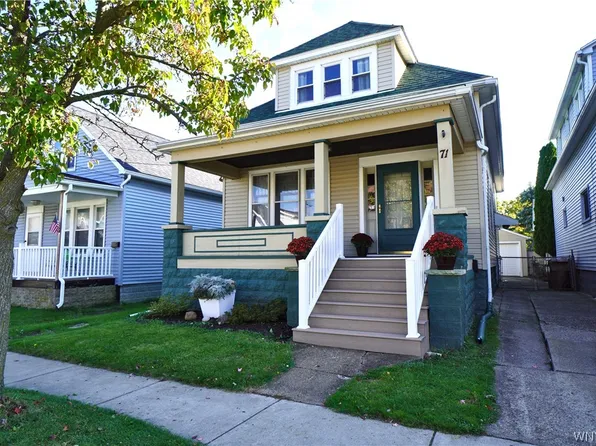 71 Pleasant Pkwy, Cheektowaga, NY 14206