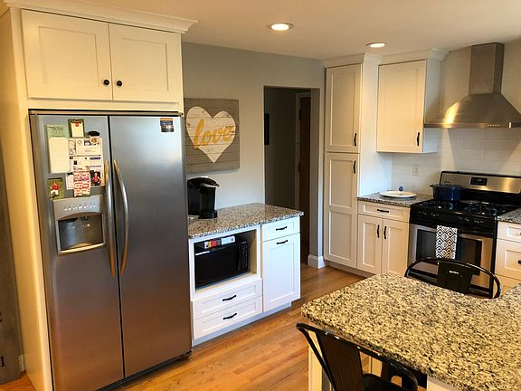 4th image of 9387 Tilles Dr