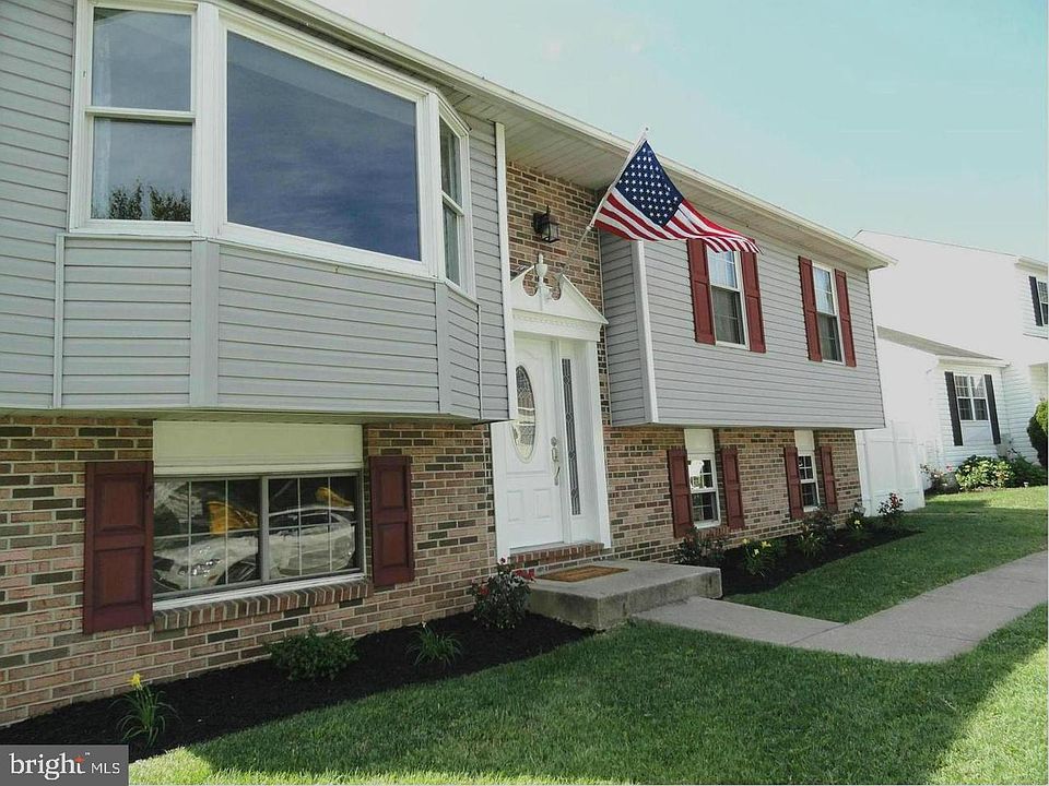 1st image of 457 Mary Kay Ct