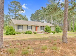 198 Coles Store Rd, Laurel Hill, NC 28351