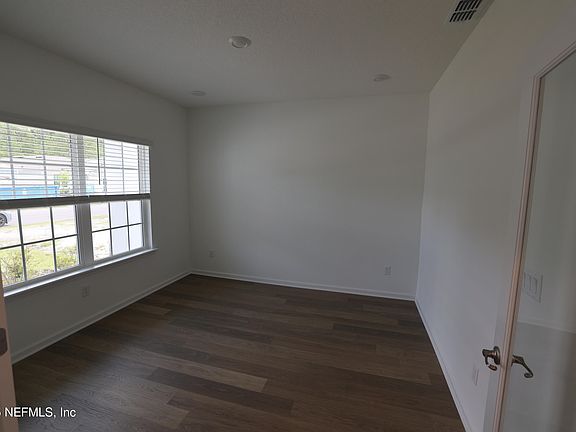 4th image of 3519 AMERICANA Drive
