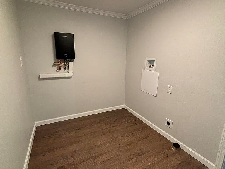 718 S Pine St — Photo 15