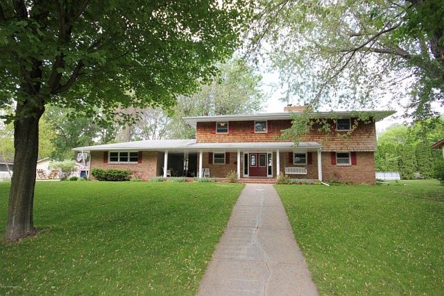 1st image of 1117 N Burlington Ave