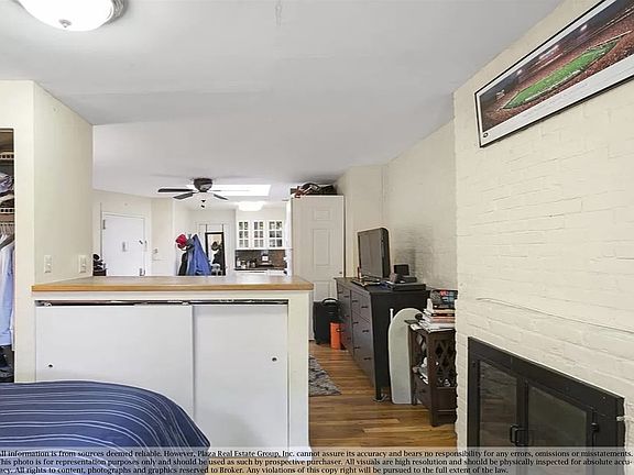 3rd image of 119 Bank St APT 4G