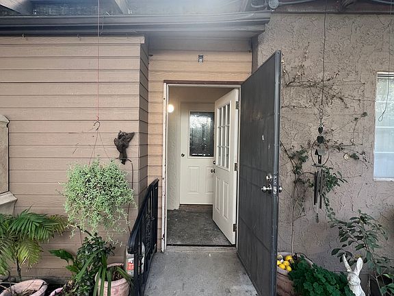 4th image of 3424 N Figueroa St