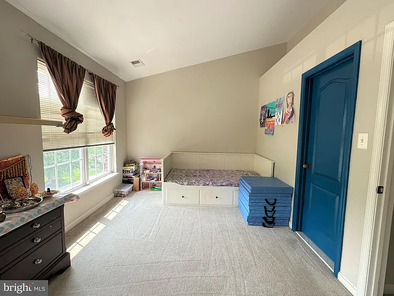 2386 Woodland Pond Ln — Photo 16