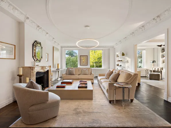 912 5th Avenue image 1 of 15