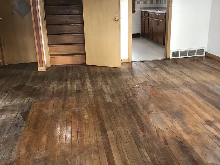 539 Elm St — Photo 3