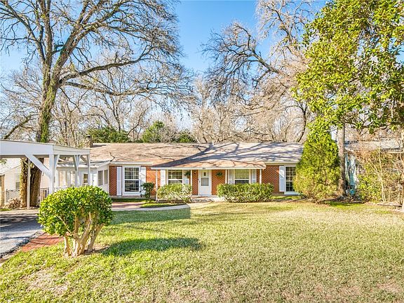 4th image of 3206 Westhill Dr
