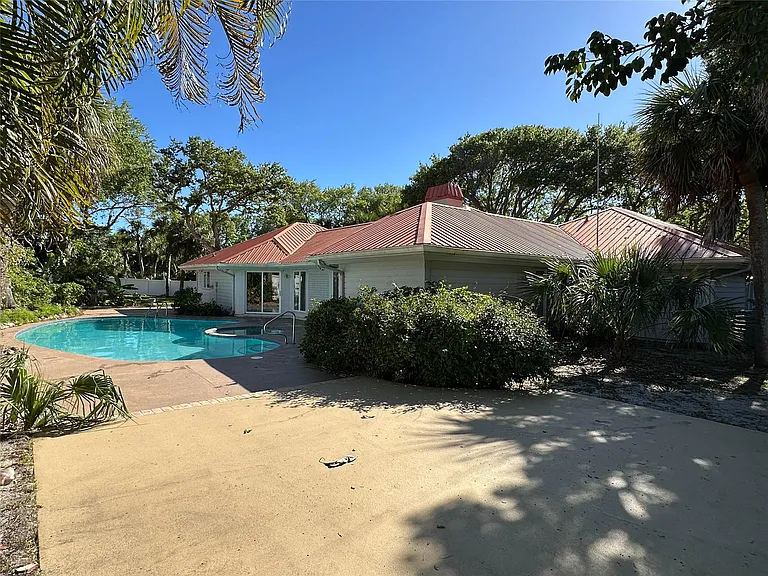 1200 Poitras Dr — Photo 24