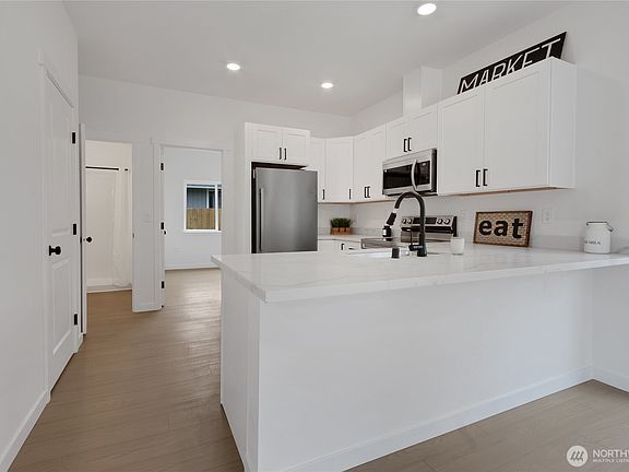 5th image of 9420 S D St #2