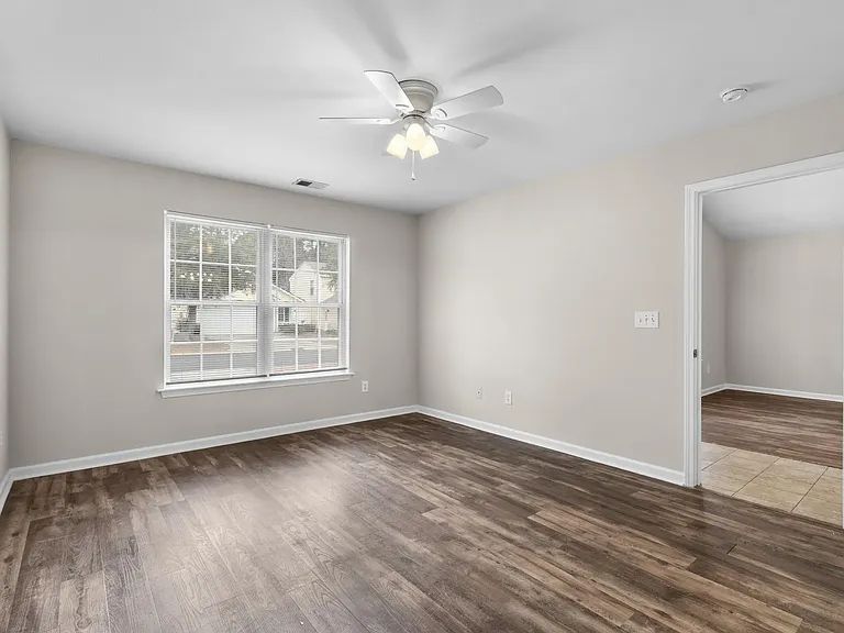 869 Silvercrest Dr — Photo 14
