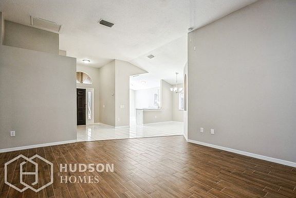 3rd image of 29441 Birds Eye Dr