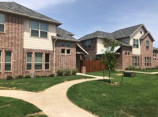 2321 N Elm St, Denton, TX 76201