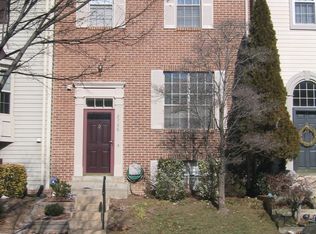 2726 Manorhaven Ct, Alexandria, VA 22306