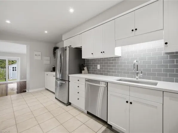 58 Athenia Dr, Hamilton, ON L8J 1S7