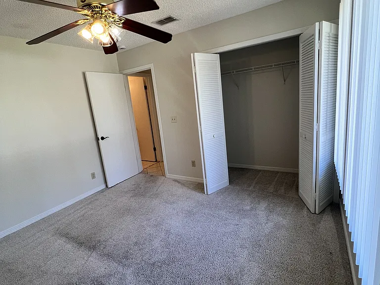 4112 Hanging Moss Ct — Photo 35