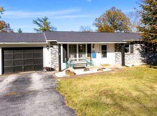 729 Locust St, Festus, MO 63028